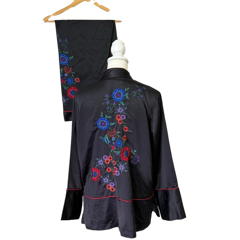 cabernet black floral asian embroidered pocketed  satin pajamas womens   medium